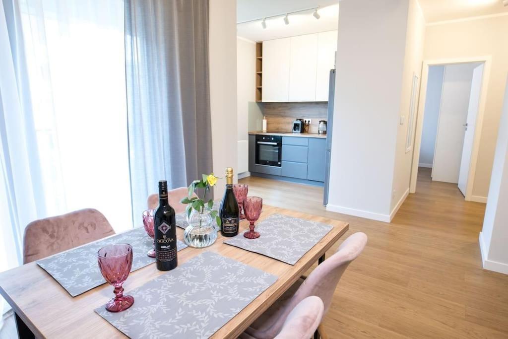 Nowoczesny Apartament Dabska Arena / Parking Краків Екстер'єр фото